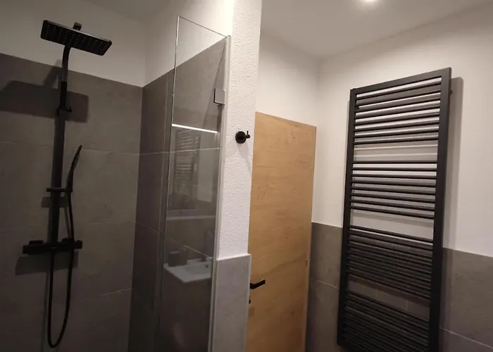 Hoellwarth شقة ستام